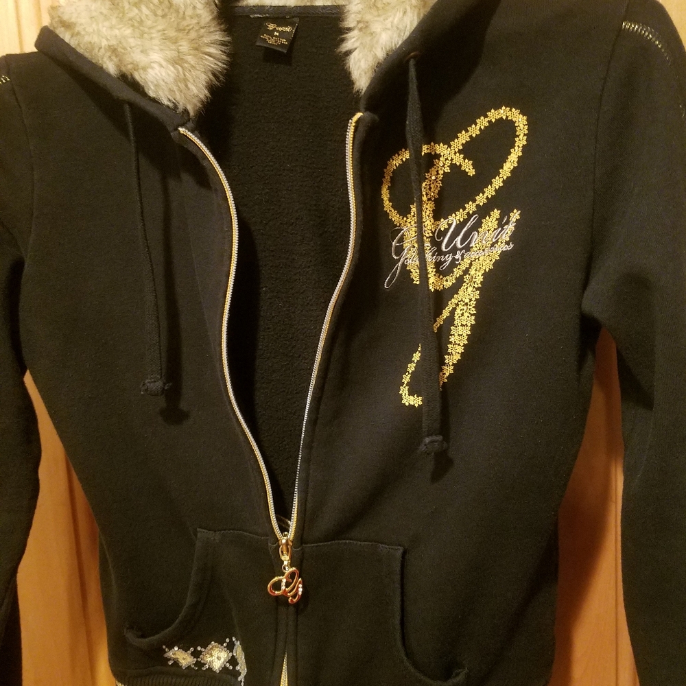 VINTAGE STYLE  G  UNIT    WOMENS BLACK HOODIE SIZE (MEDIUM)